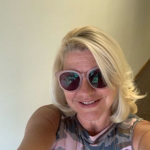 Meet your Posher, Sherri